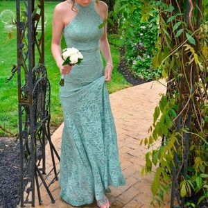 B. Darlin green prom dress size 0